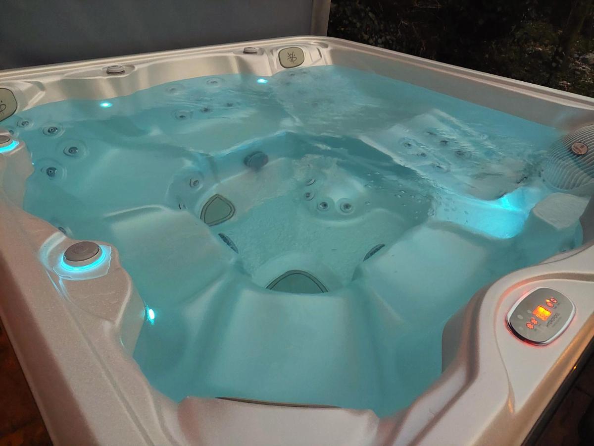 La Casa Rosa Di Segusino With Spa Jacuzzi In Garden Sequsino Exterior photo